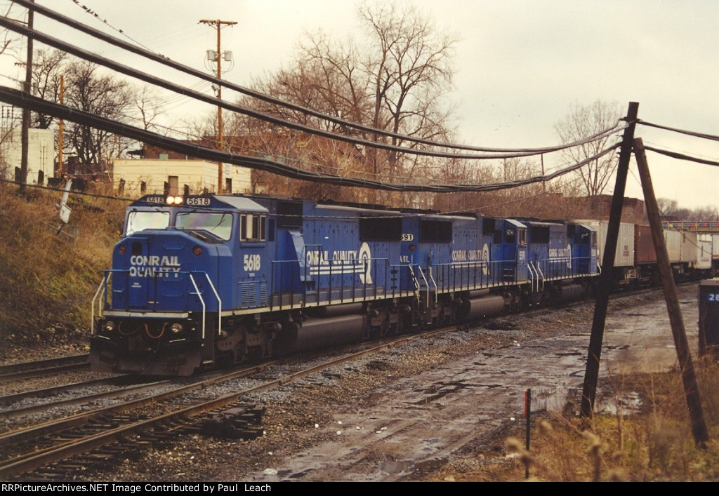 Intermodal rolls east